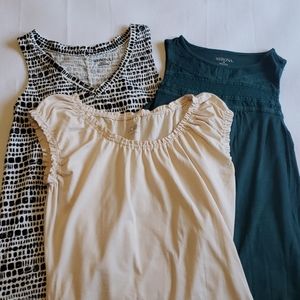 Set of 3 tank tops